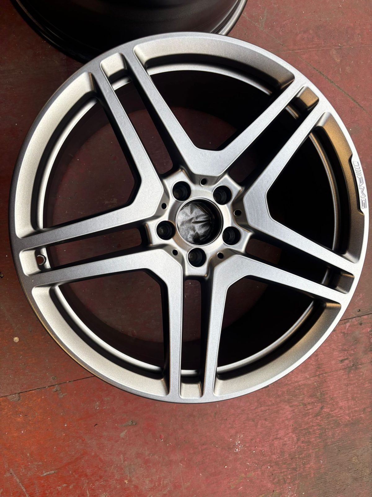Refurbished alloy wheel 3