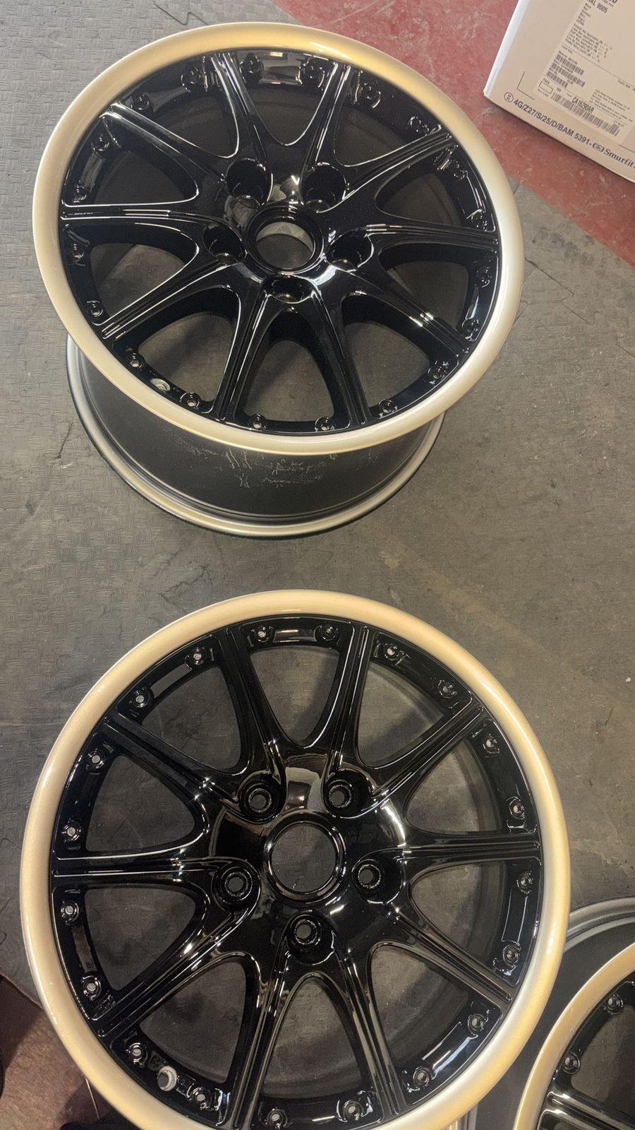 Refurbished alloy wheel 4