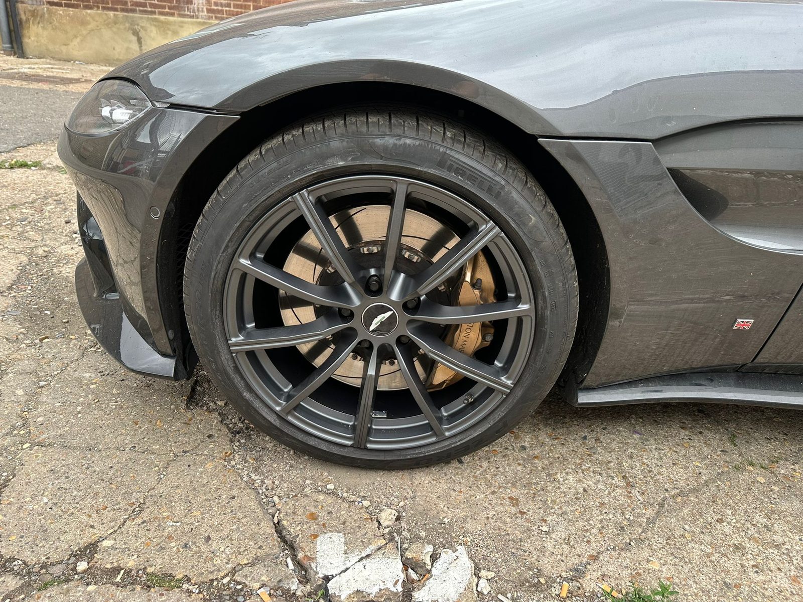 Refurbished alloy wheel 10