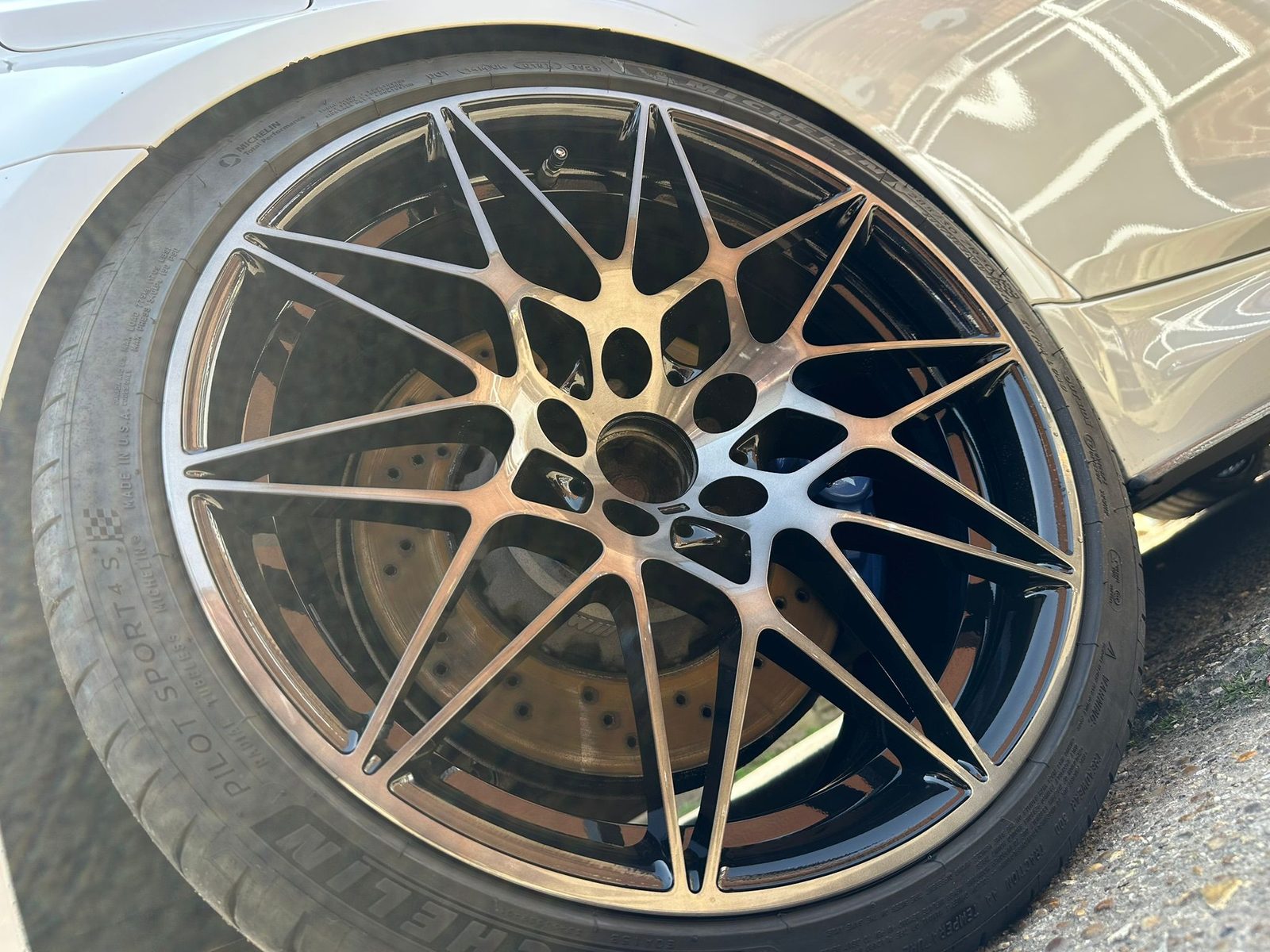 Refurbished alloy wheel 12